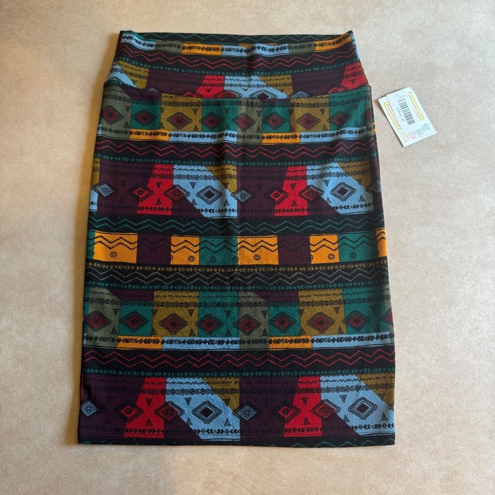 LulaRoe Cassie Pencil Skirt • size medium • NWT